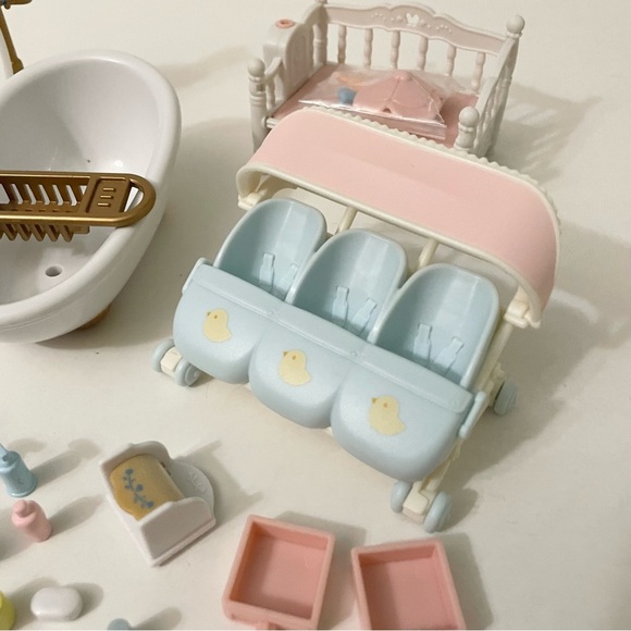 Calico Critters Miniature Doll House Furniture Assorted Accessories - Picture 5 of 16